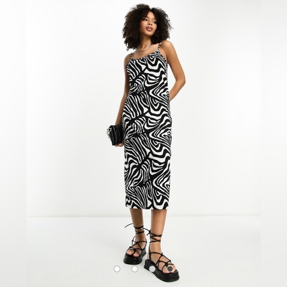 Vila cami maxi dress in zebra print - Picture 1 of 10